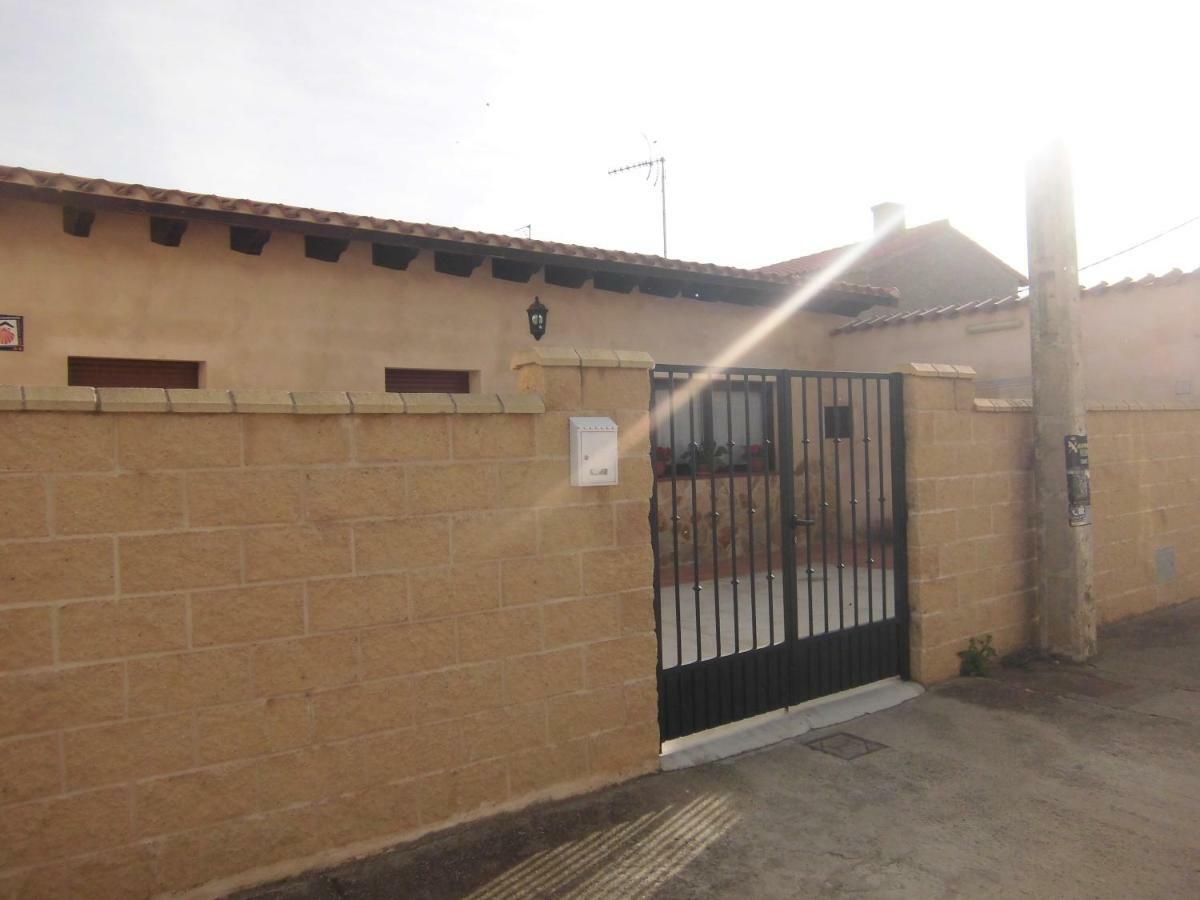 Albergue Turistico Las Eras Barcial del Barco ภายนอก รูปภาพ